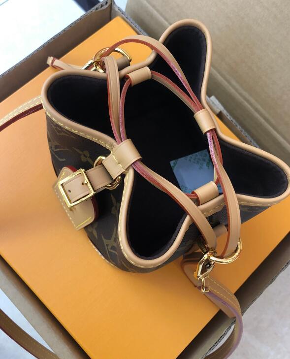 Luxe Touch Bags -   2543
