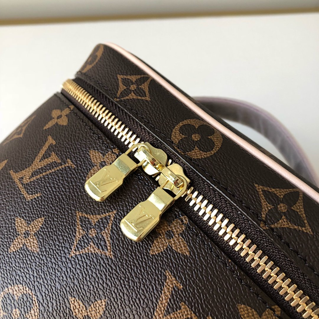 Luxe Touch Bags