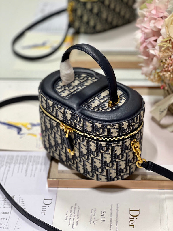 LTB - Luxe Touch Bags - 588
