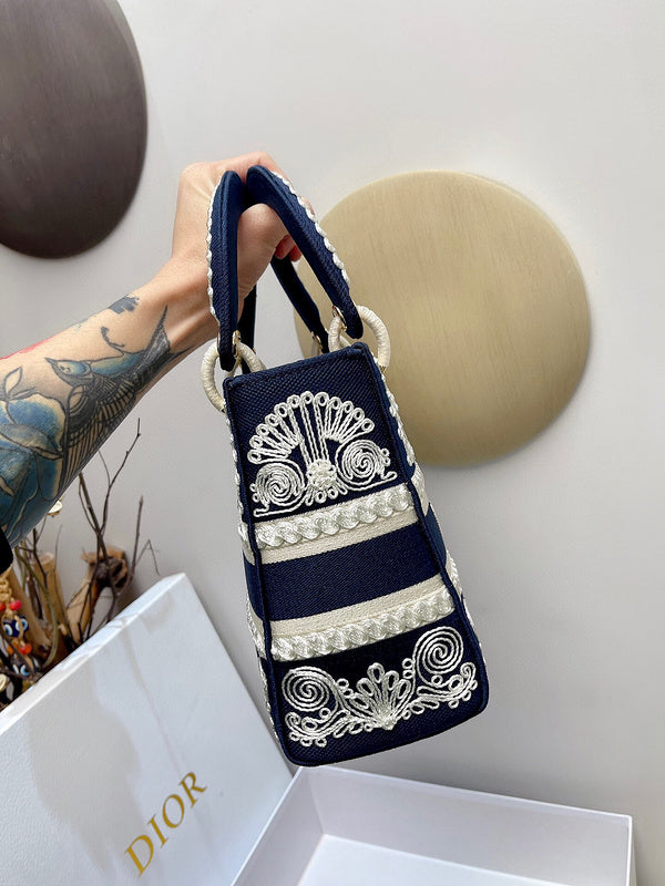 LTB - Luxe Touch Bags - 082