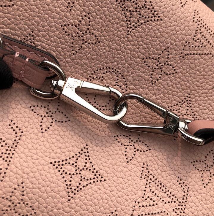Luxe Touch Bags -   2973