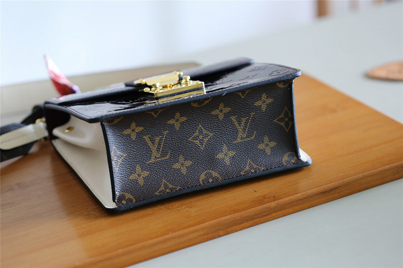 Luxe Touch Fashion LTB-bags - 8051