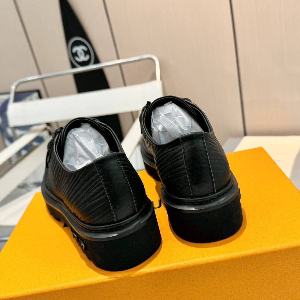 LV RANGER DERBY BLACK 1AC64U