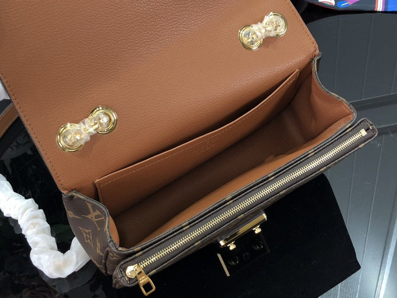 Fashion Luxe Touch bags - 2456