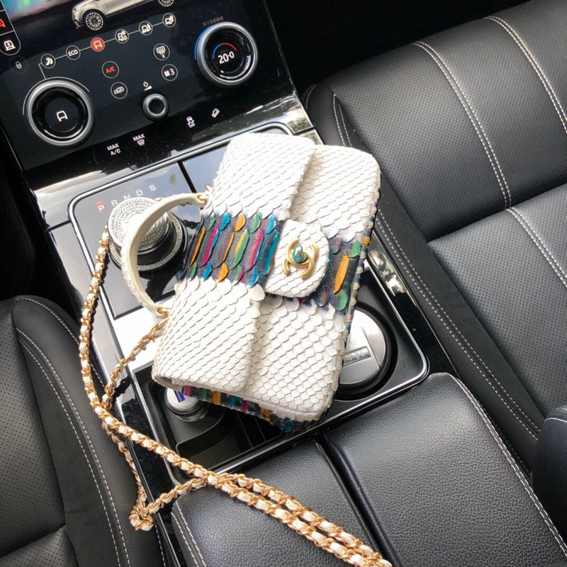 Luxe Touch Bags 

 -  Bags - 2935