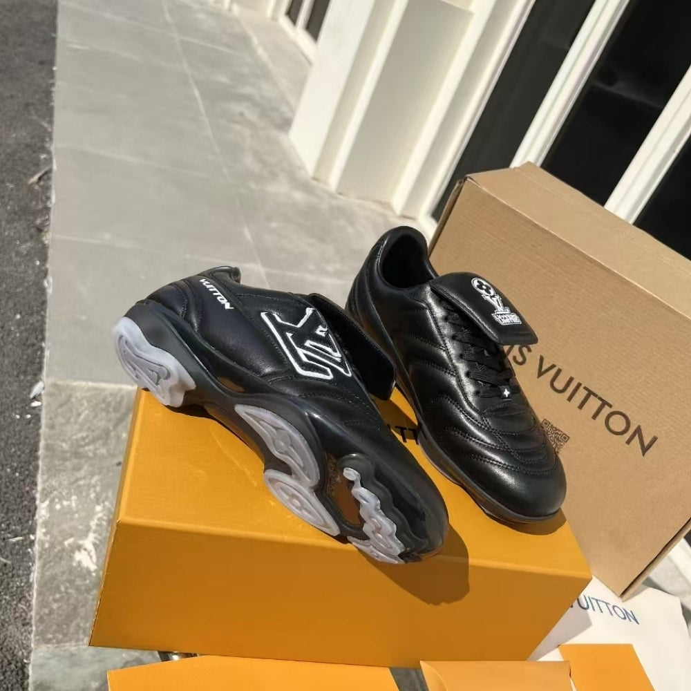 LV FOOTPRINT SOCCER SNEAKER BLACK 1AHAI9