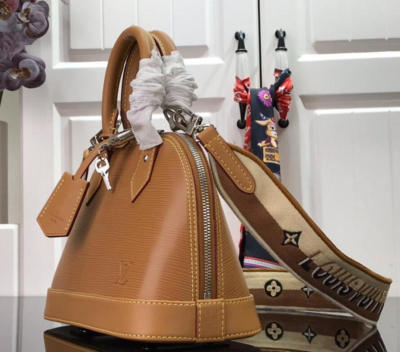 Luxe Touch Bags -   2435