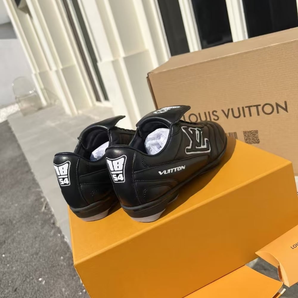 LV FOOTPRINT SOCCER SNEAKER BLACK 1AHAI9