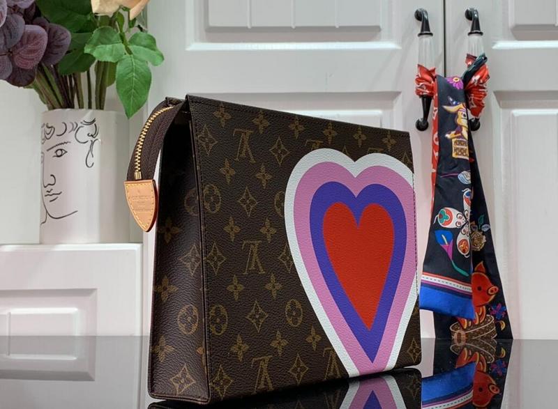 Luxe Touch Bags -   2669