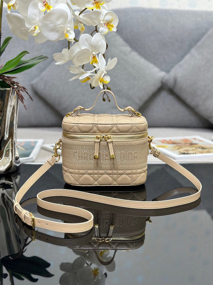 LTB - Luxe Touch Bags - 066