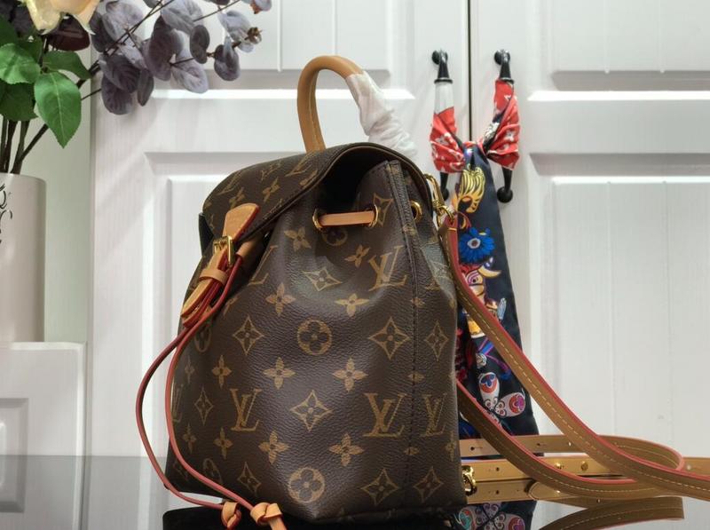 Luxe Touch Bags -   2676