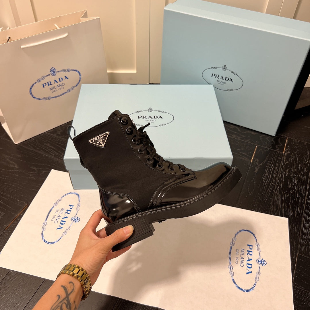 PD BRUSHED-LEATHER AND RE-NYLON BOOTS SHINY BLACK