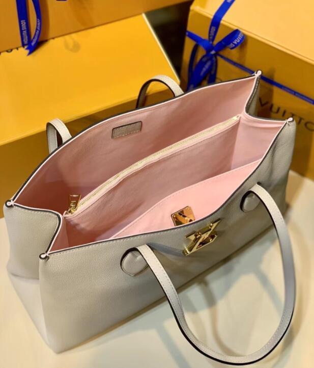 Luxe Touch Bags -   2416