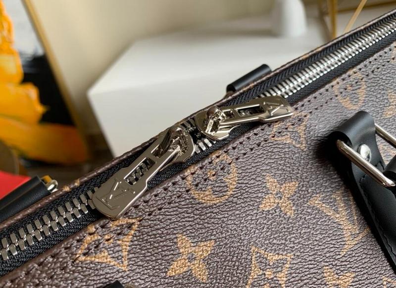 Luxe Touch Bags -   2617