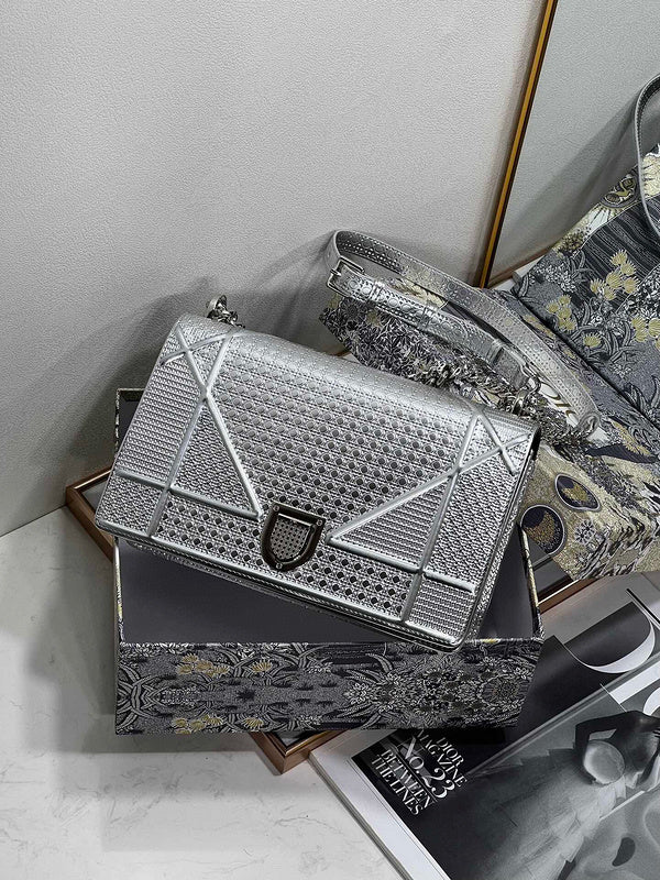 LTB - Luxe Touch Bags - 647