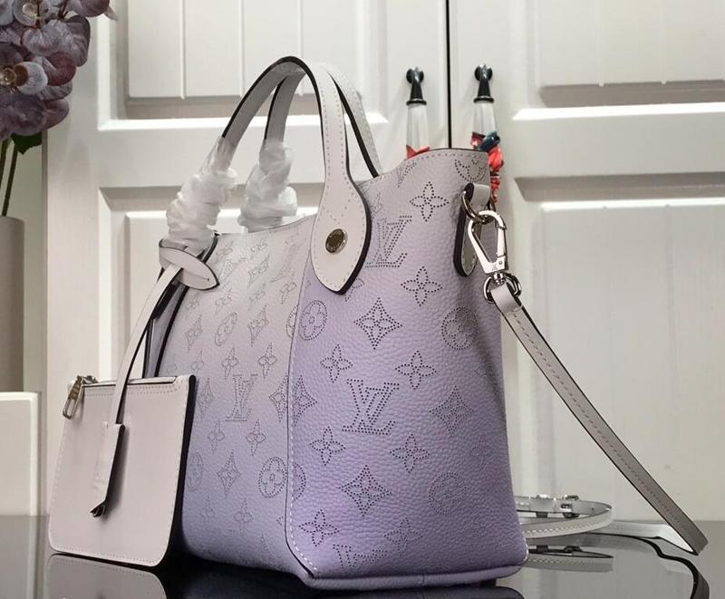 Luxe Touch Bags -   2461