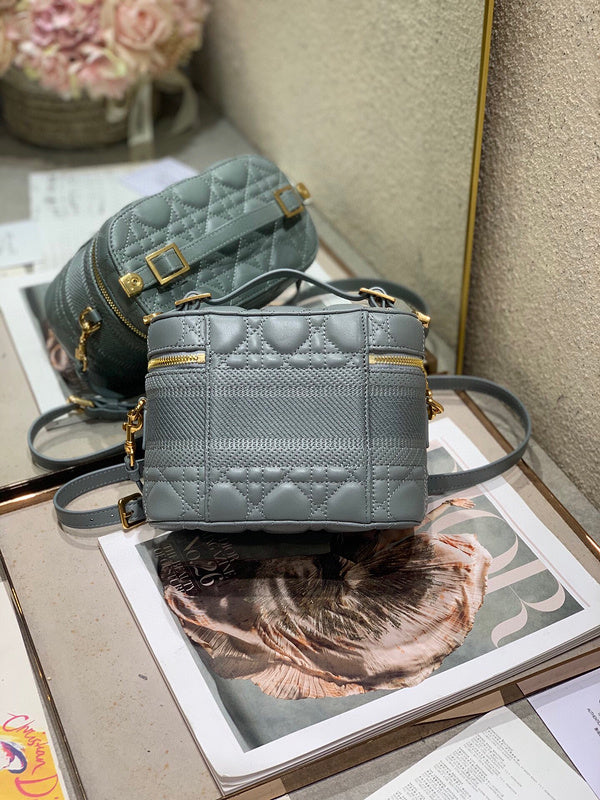 LTB - Luxe Touch Bags - 1931