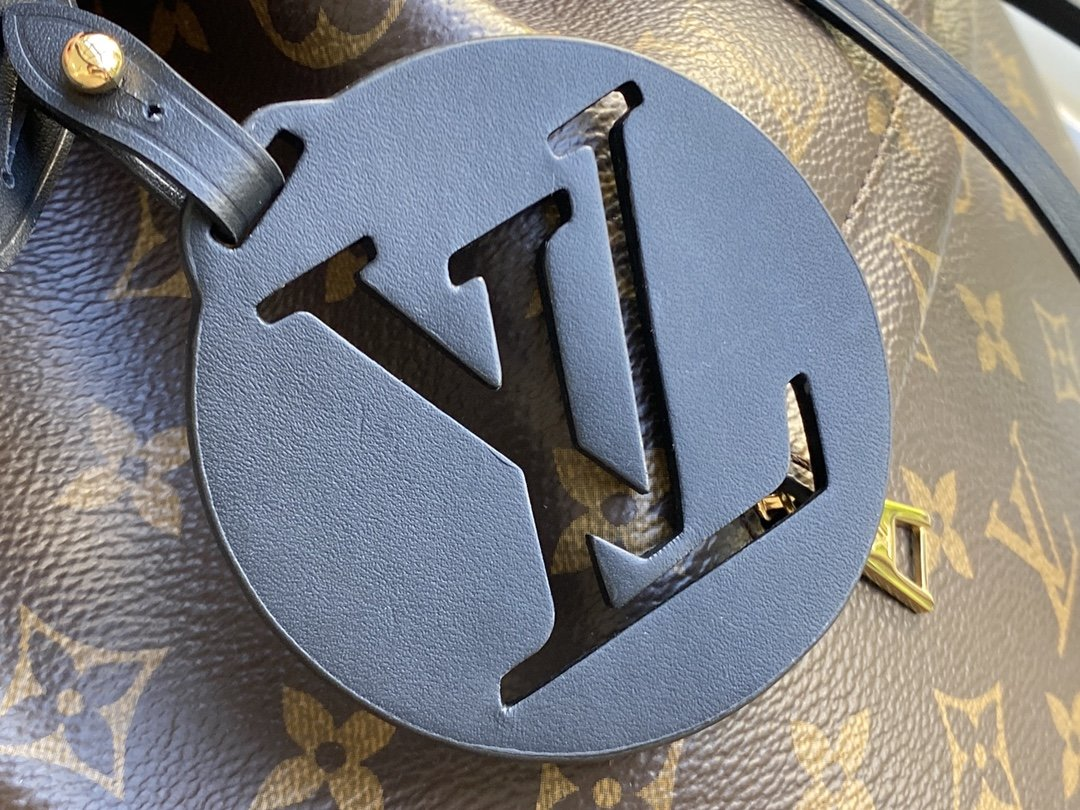 Luxe Touch Bags