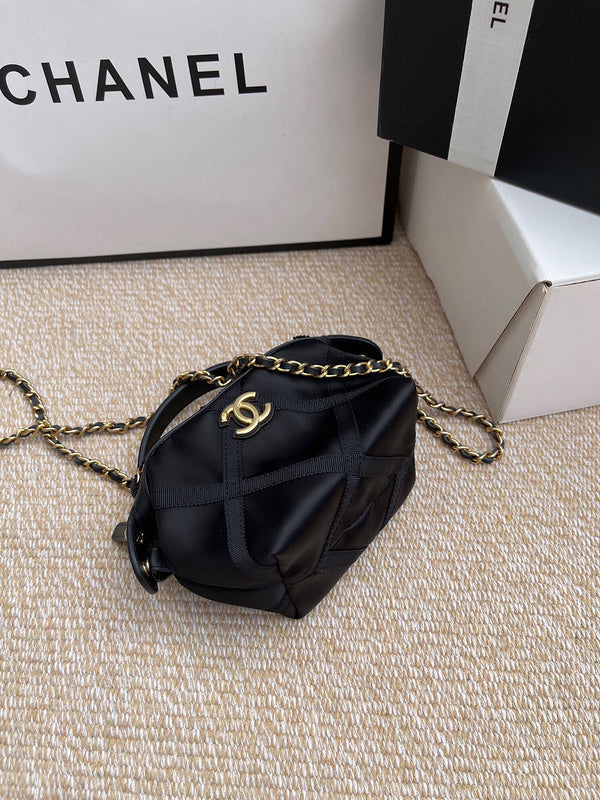 Luxe Touch Bags 

 -  Bags - 3384