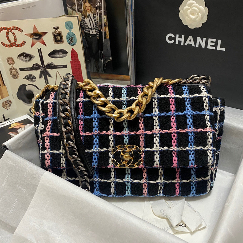Luxe Touch Bags 

 -  Bags - 3300