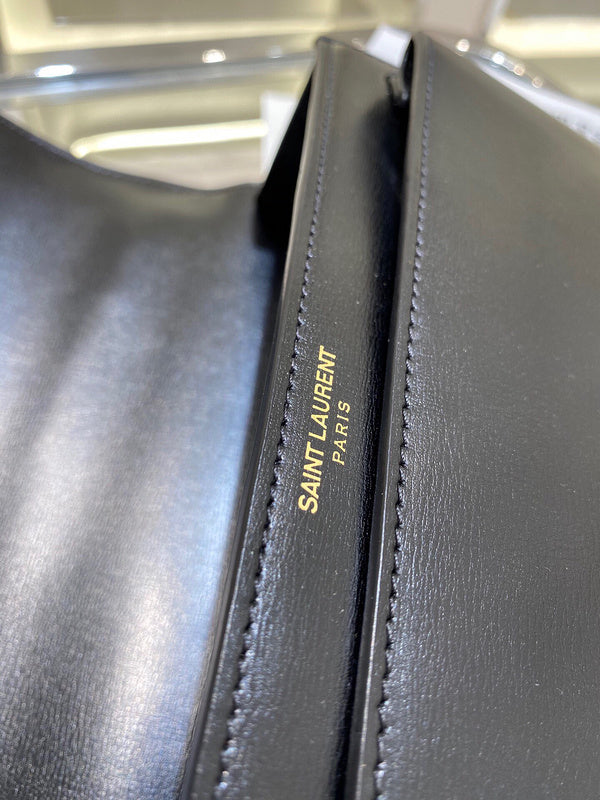 Luxe Touch - SLY Bags 468