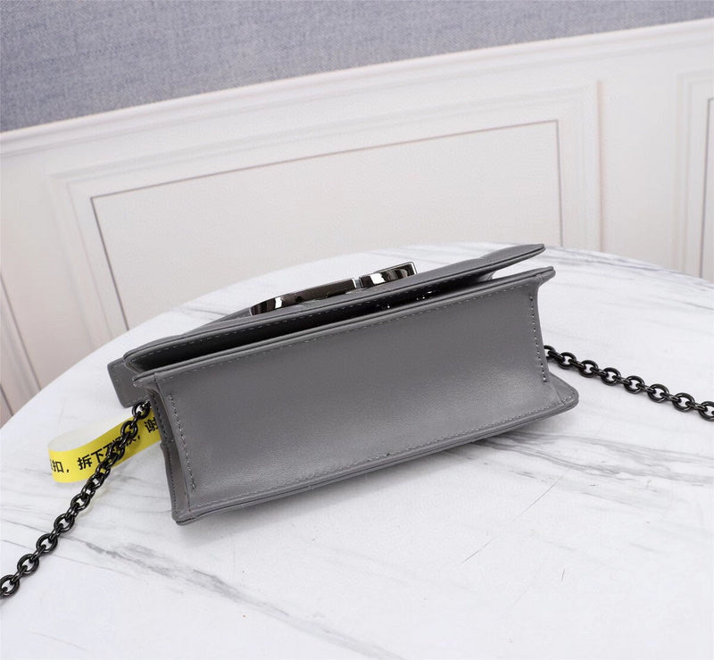 LTB - Luxe Touch Bags - 1836