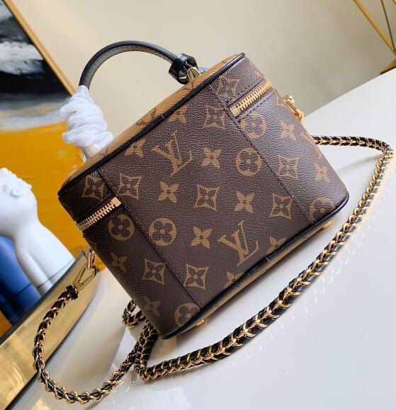 Luxe Touch Bags -   2552