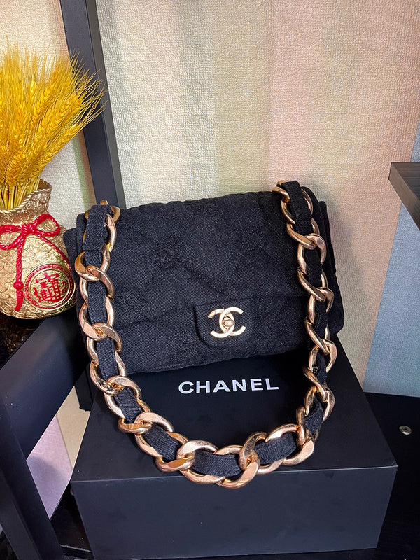 Luxe Touch Bags 

 -  Bags - 3250
