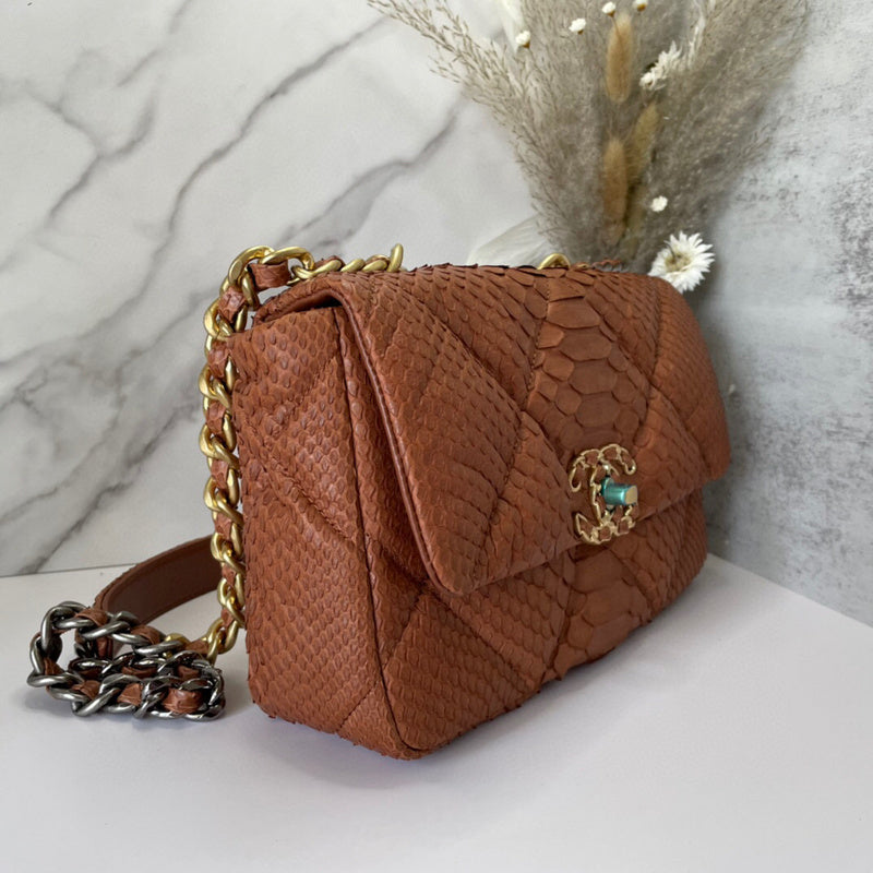 Luxe Touch Bags 

 -  Bags - 3063