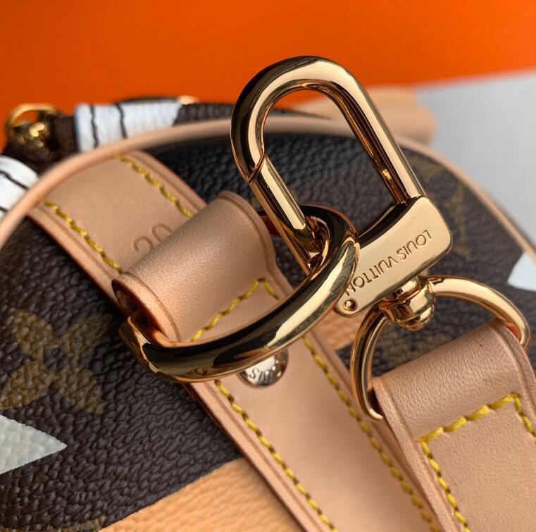 Luxe Touch Bags -   3062