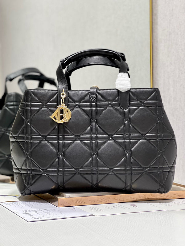 LTB - Luxe Touch Bags - 073