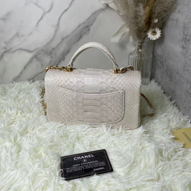 Luxe Touch Bags 

 -  Bags - 3050