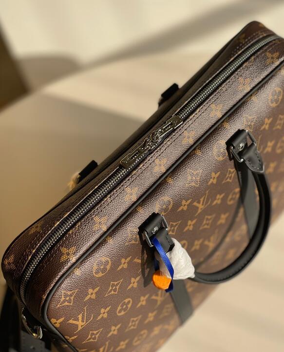 Luxe Touch Bags -   2555