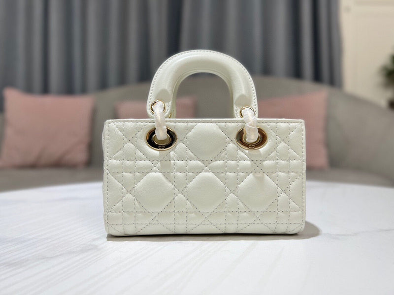 LTB - Luxe Touch Bags - 1950