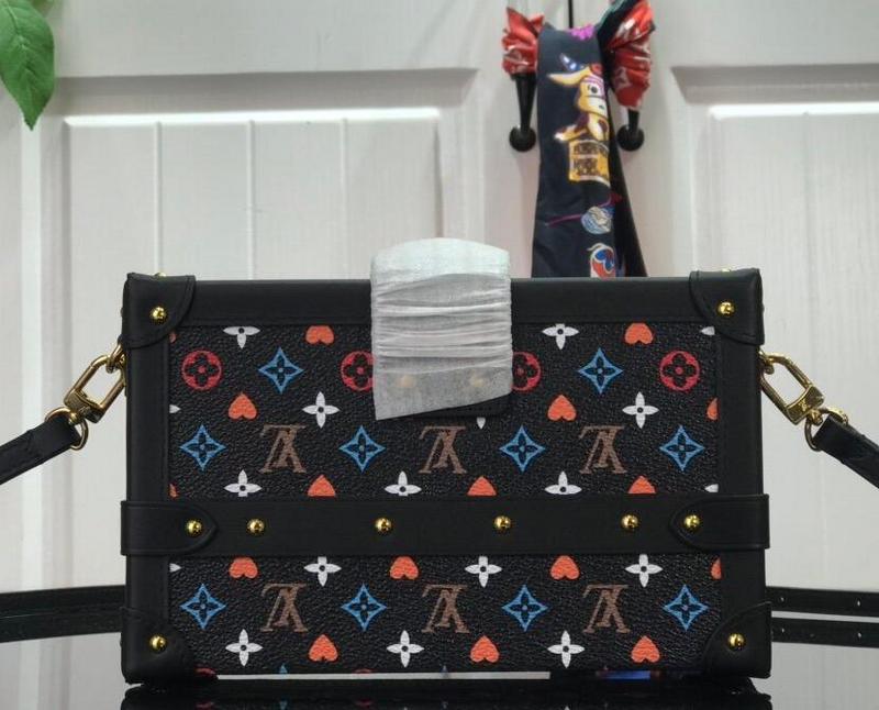 Luxe Touch Bags -   2730