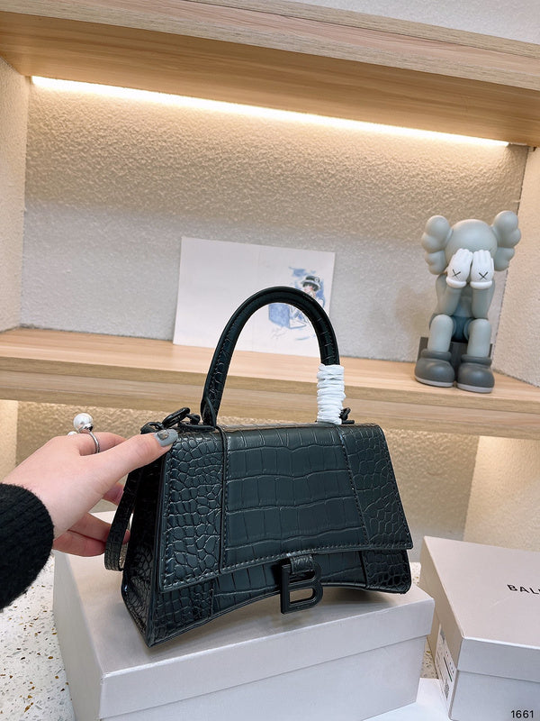 Luxe Touch Fashion - BGA Bags - 1571