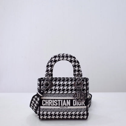 DIR 44532 Lady D-Lite mini 17cm 24cm black white