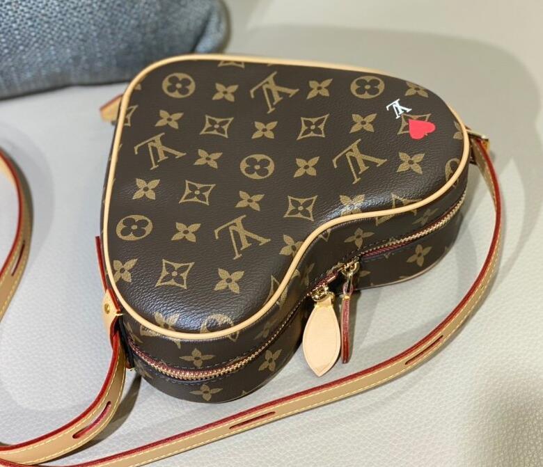 Luxe Touch Bags -   2663