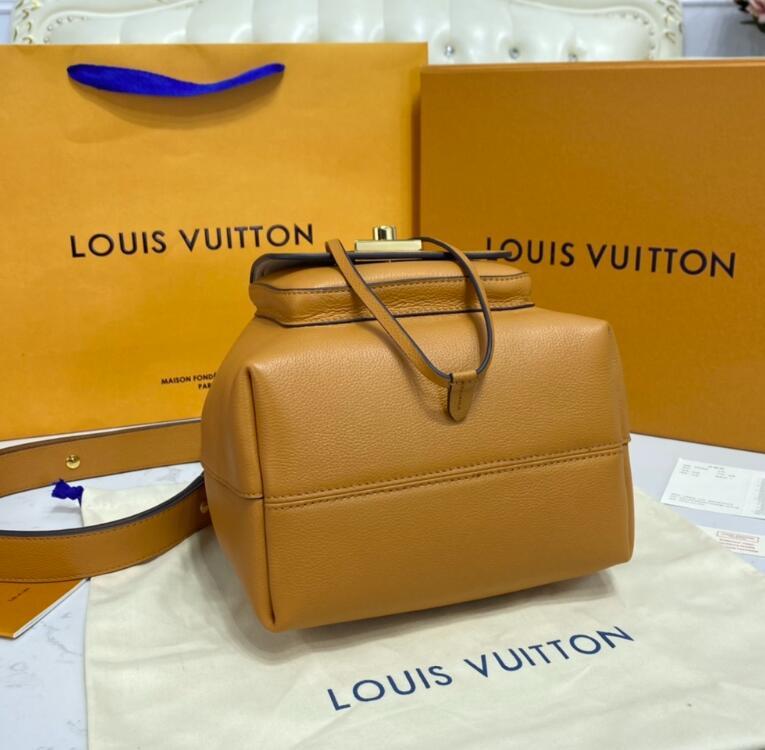 Luxe Touch Bags -   2436