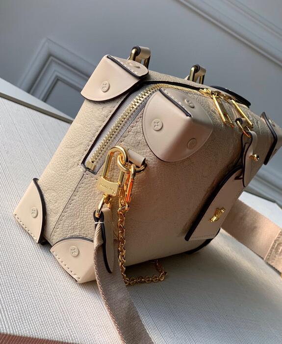 Luxe Touch Bags -   2985