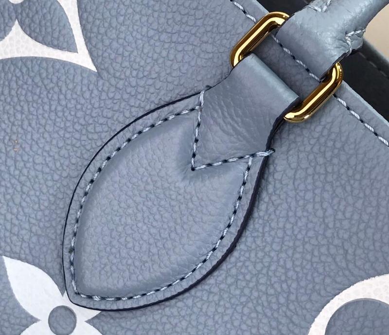 Luxe Touch Bags -   2457
