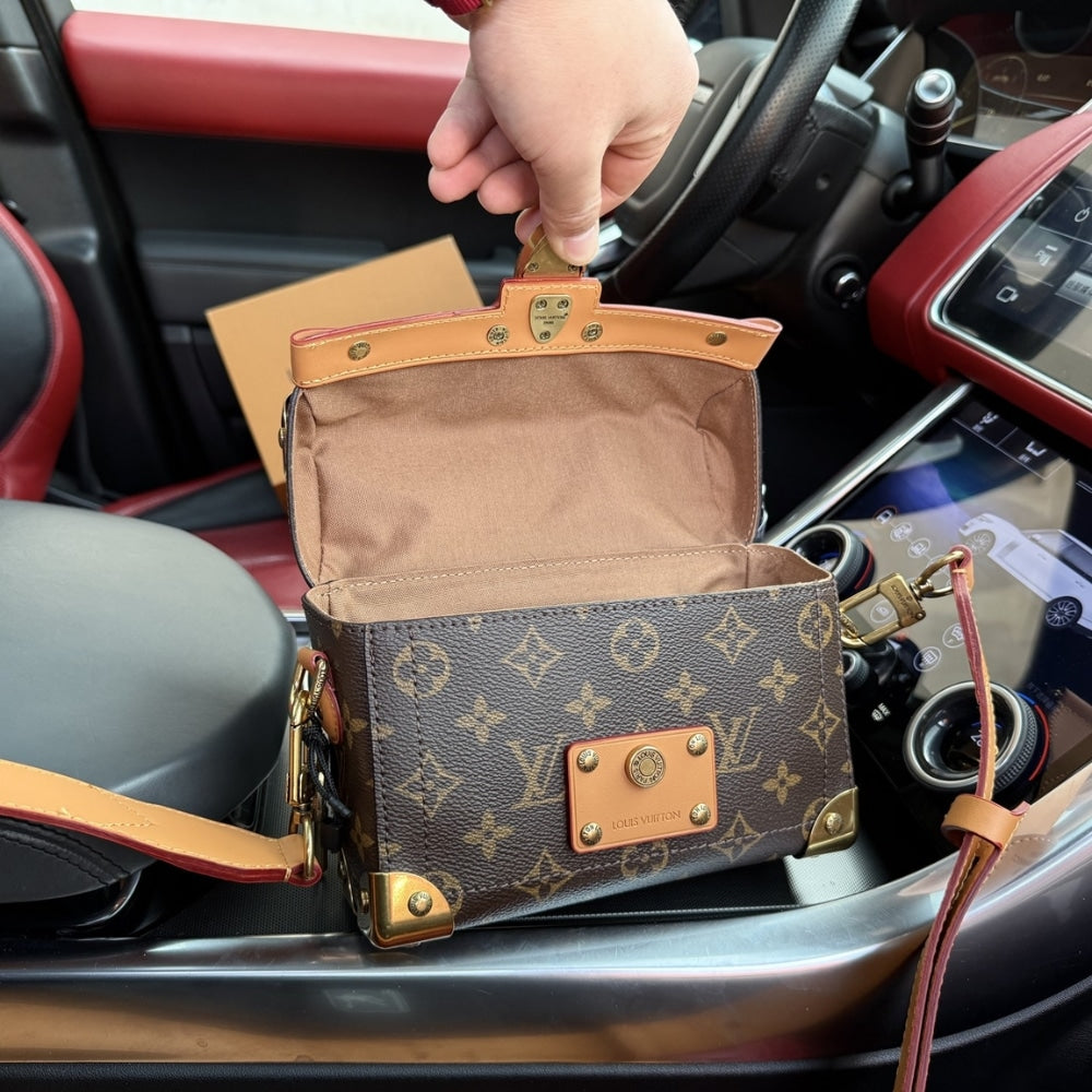 LV SOUL TRUNK MONOGRAM DUST COATED CANVAS 15CM M11535