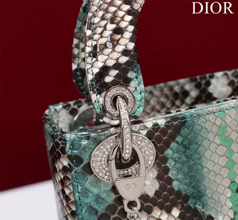 LTB - Luxe Touch Bags - 1685