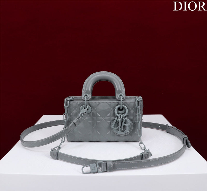 LTB - Luxe Touch Bags - 1676