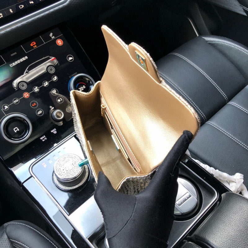 Luxe Touch Bags 

 -  Bags - 2959
