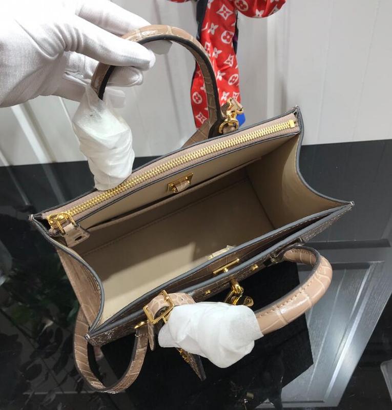 Luxe Touch Bags -   2683