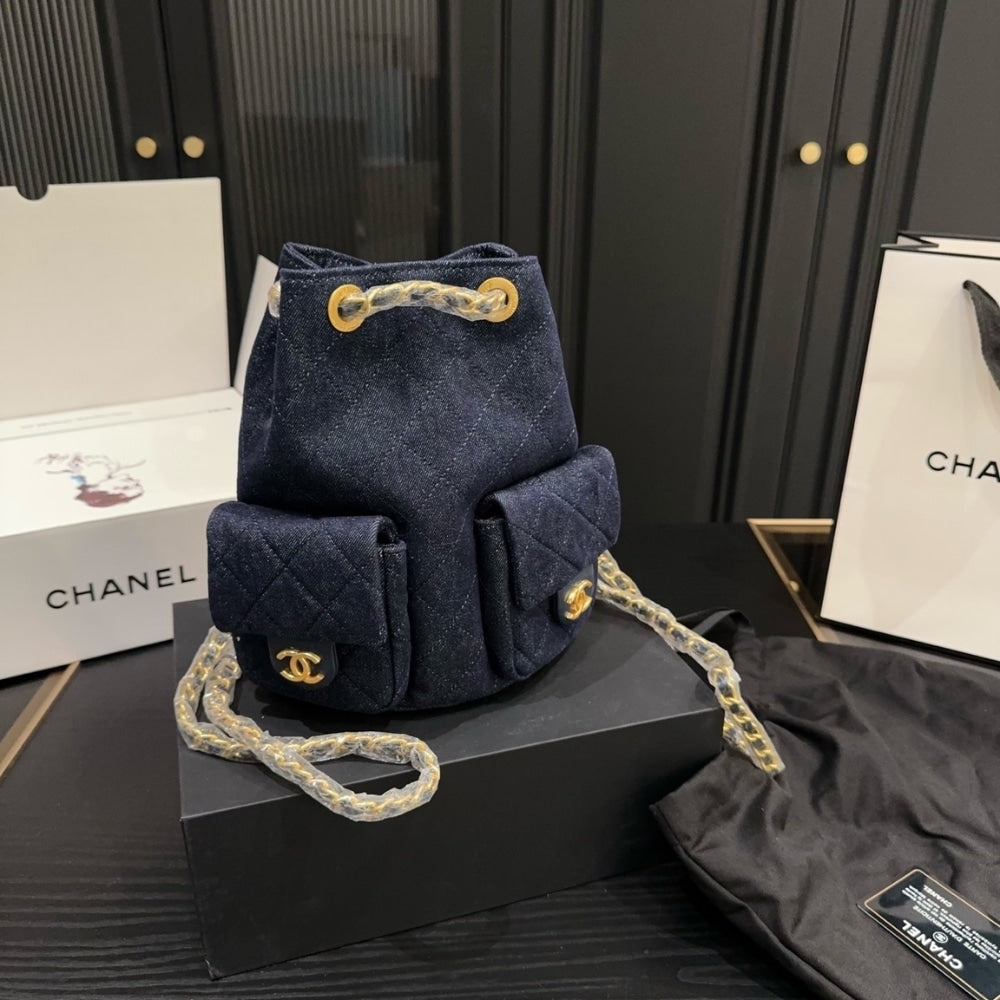 CC 25C GOLD TONE METAL DENIM BACKPACK NAVY BLUE 24CM