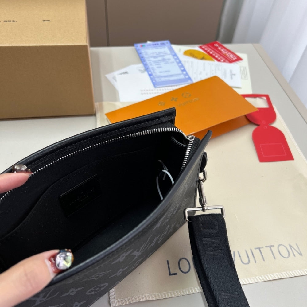 LV GASTON WEARABLE WALLET MONOGRAM ECLIPSE BLACK 21CM M81124