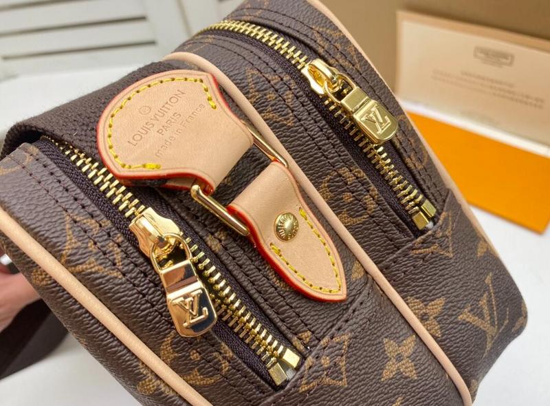 Luxe Touch Bags -   2168