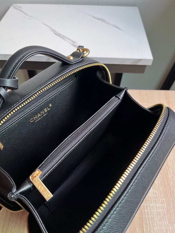 Luxe Touch Bags 

 -  Bags - 2708